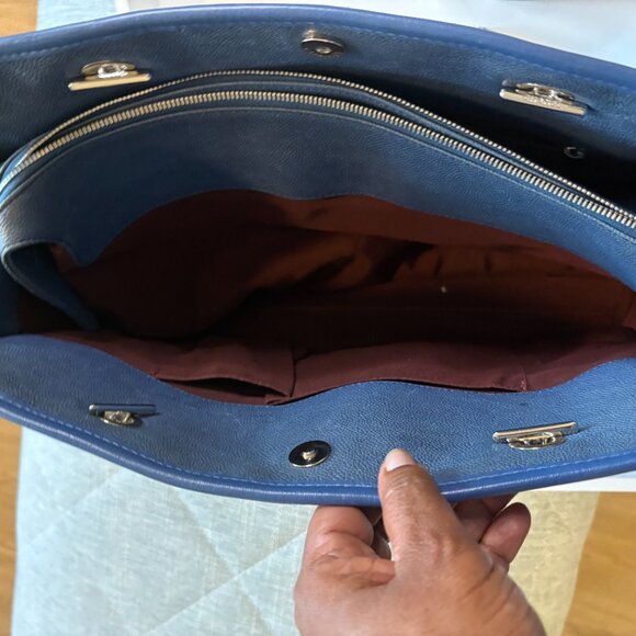 ✨  Chanel Caviar Leather ✨ - Picture 4 of 12